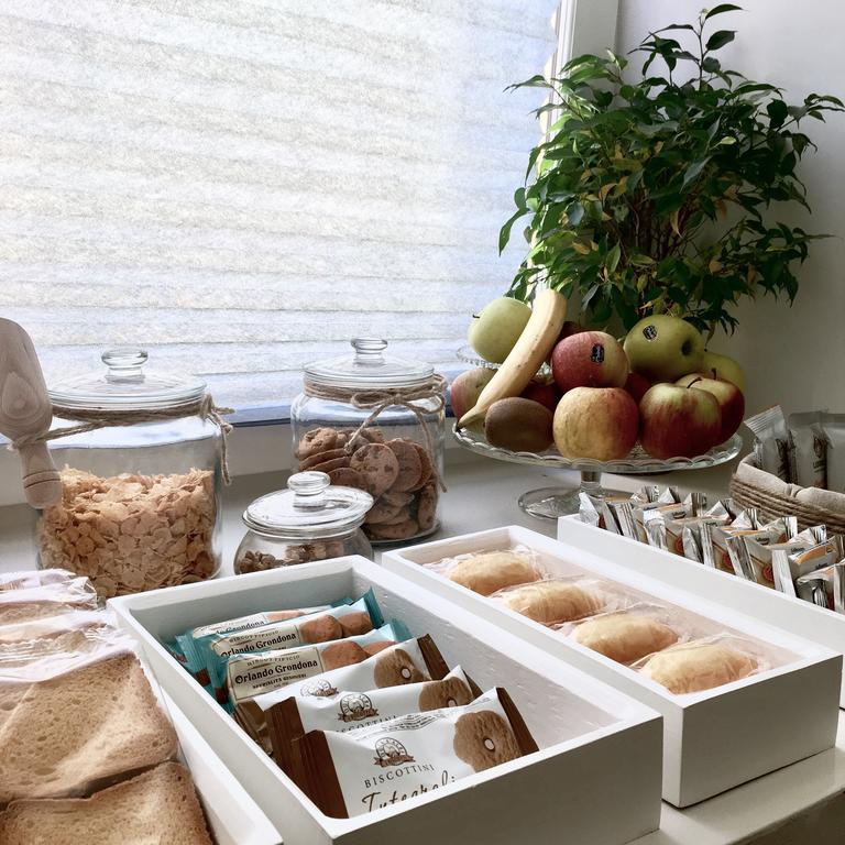 Starhost - Petit B&B サレルノ エクステリア 写真