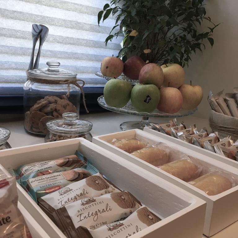 Starhost - Petit B&B サレルノ エクステリア 写真